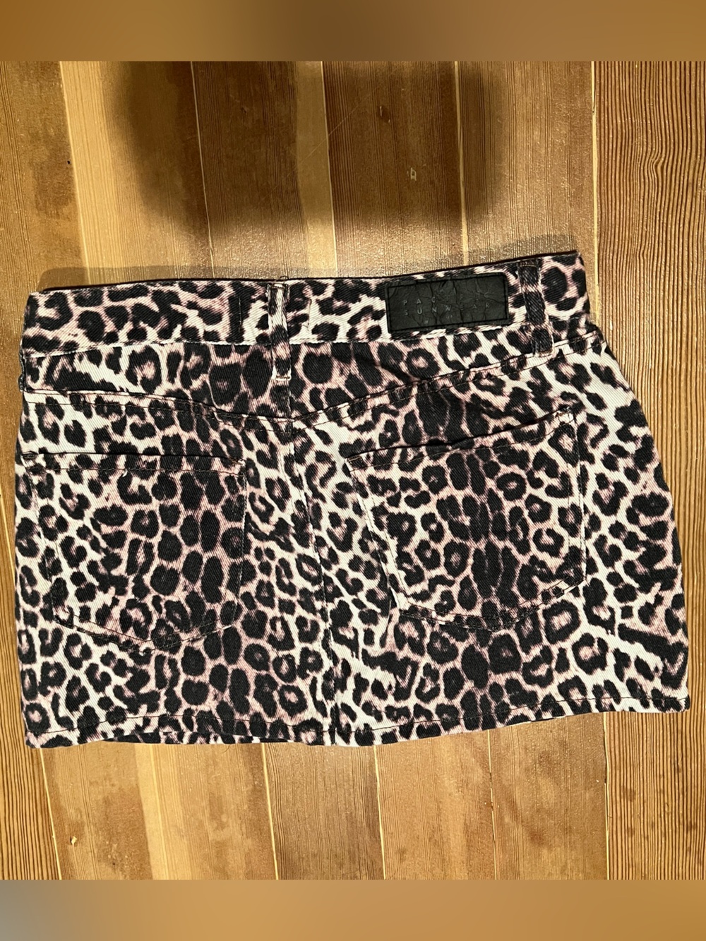 Pacsun leopard mini, 26